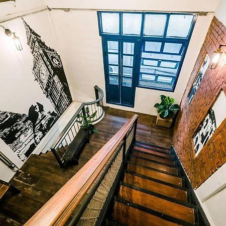 Zeds Hostel Бангкок Екстер'єр фото