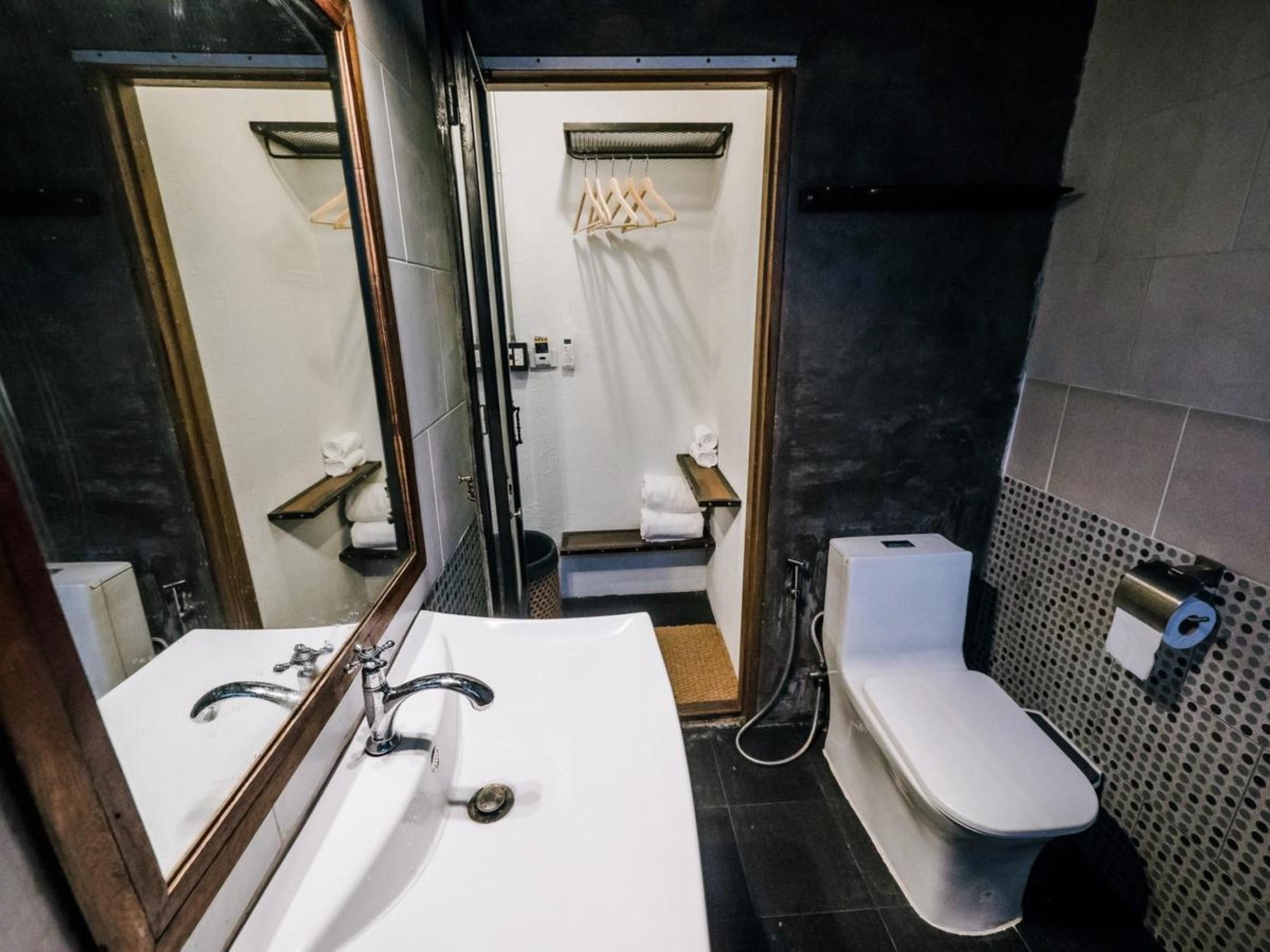 Zeds Hostel Бангкок Екстер'єр фото