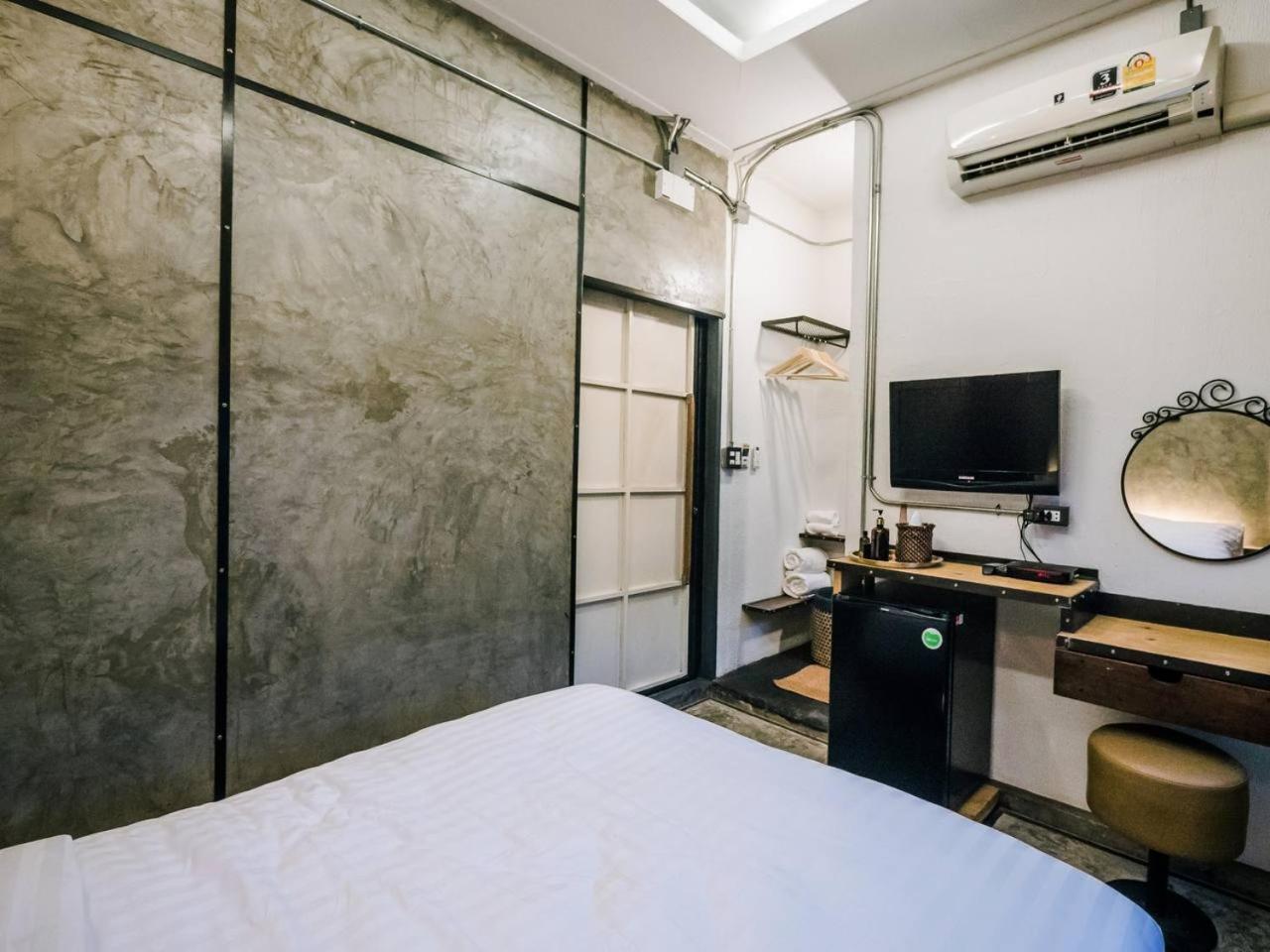 Zeds Hostel Бангкок Екстер'єр фото